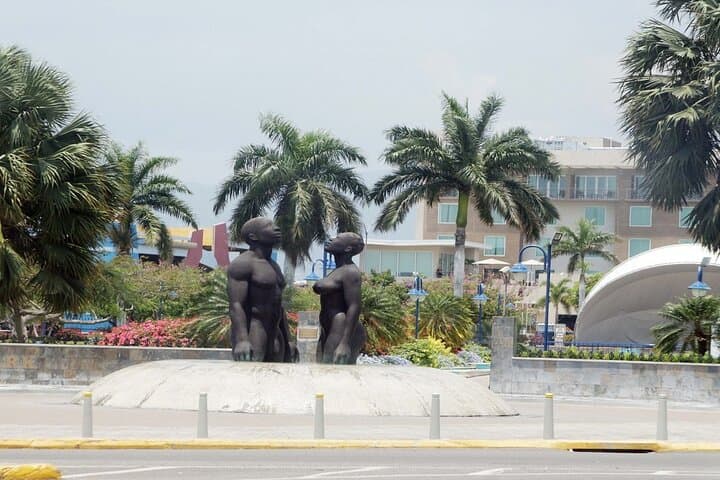 Kingston Day Trip: Bob Marley Museum and Kingston Sightseeing from Ocho Rios photo 5