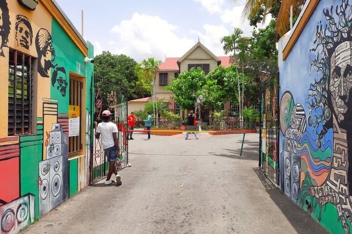 Kingston Day Trip: Bob Marley Museum and Kingston Sightseeing from Ocho Rios
