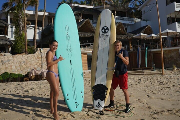 Four-by-Four Surf Lesson: East Cape & Cerritos Beach Surf Transfer with Pro Photos photo 4