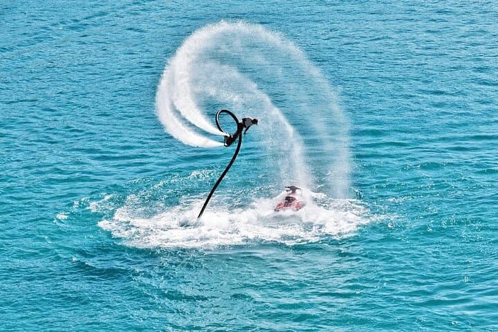 Flyboarding Dubai Marina: 20-Minute Jet-Powered Flight Over Water photo 4