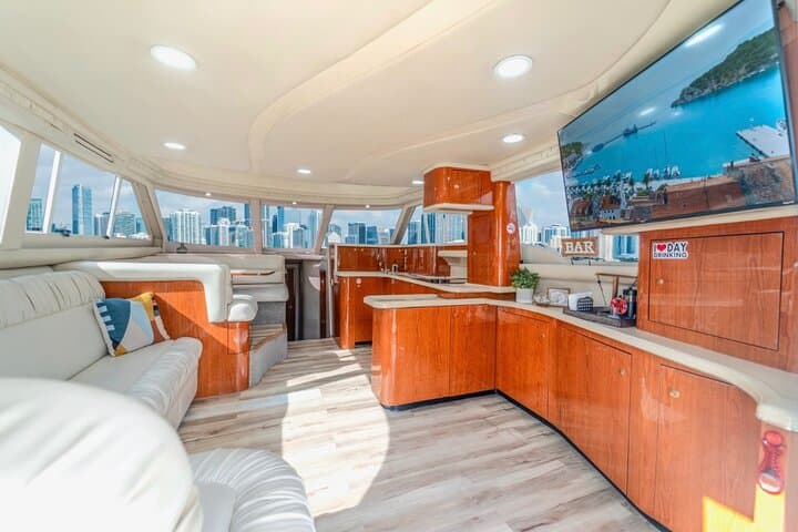 Miami Private Yacht Tour: 4-Hour Luxury Flybridge Charter Along Biscayne Bay photo 3