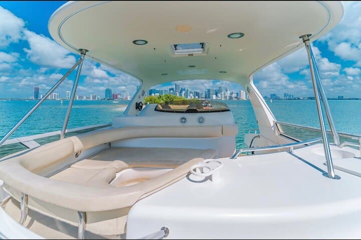 Miami Private Yacht Tour: 4-Hour Luxury Flybridge Charter Along Biscayne Bay photo 4