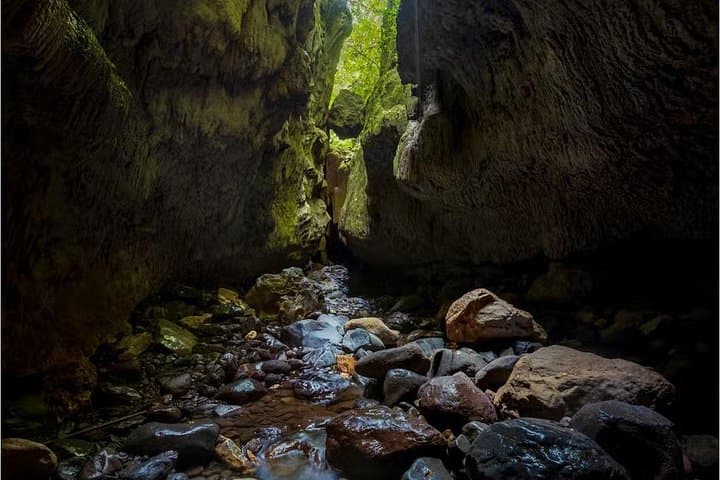 Exploring Bayano Caves: Half-Day Lake Bayano Adventure from Panama City photo 3