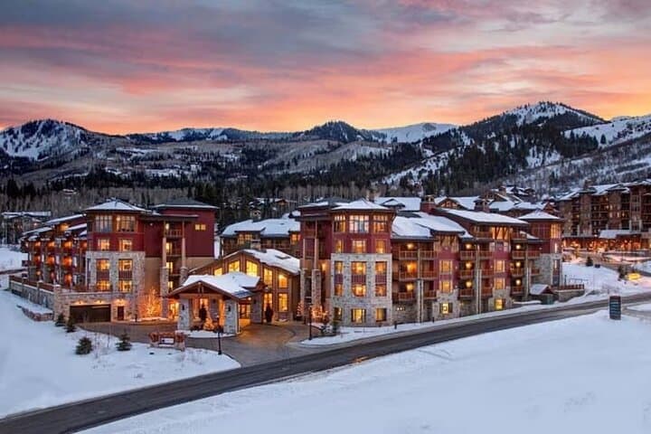 7-Day Utah Winter Adventure: Ski Park City and Explore Zion, Bryce, Arches, Canyonlands photo 4