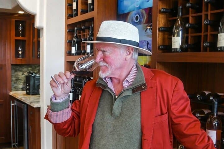 Carmel-by-the-Sea Wine Tasting and Walking Tour with Local Sommeliers photo 2