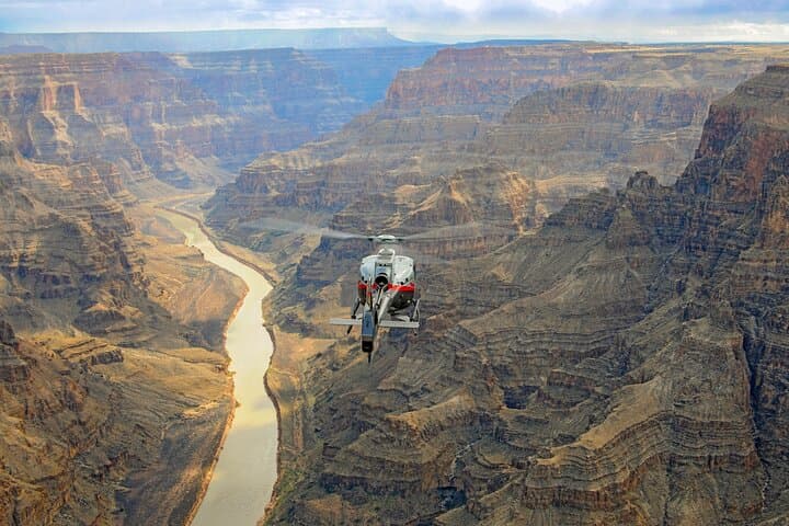 Grand Canyon Deluxe Helicopter Tour with Private Landing from Las Vegas photo 3