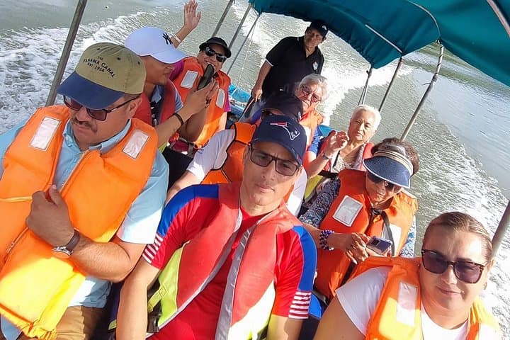 Gatun Lake Wildlife & Emberá Community Boat Tour from Panama City photo 4