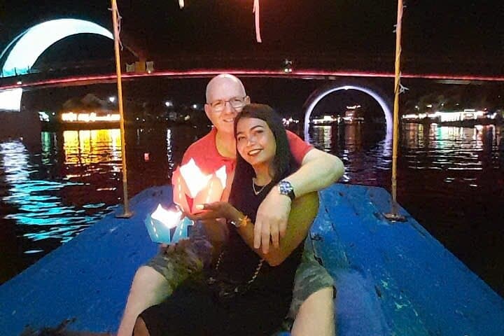 Hoi An Private Lantern Cruise on the Thu Bon River — Sunset Lantern Release & Old Town Views photo 6