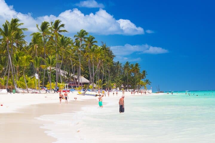 Full-Day Catalina Island Snorkeling from Punta Cana — Catamaran, Reefs & Private Beach photo 3
