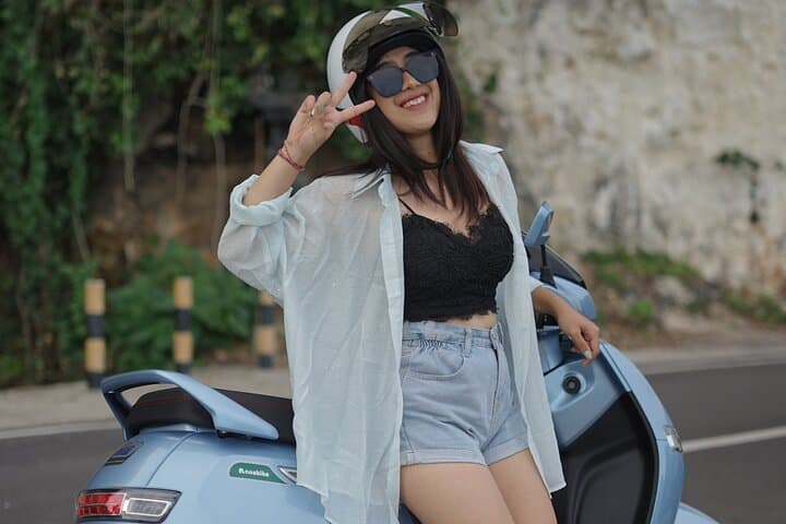 TVS iQube S in Jaipur: Electric Scooter Rentals for Urban Exploration