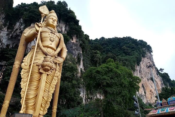 Rainforest Waterfall Dip and Batu Caves: Private Half-Day from Kuala Lumpur photo 5