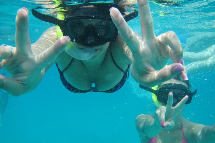 Barbados Small-Group Snorkel & Sail in Carlisle Bay — Turtles, Wrecks & Rum Punch photo 5