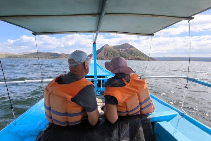 Tagaytay & Taal Volcano Boat Ride: Day Tour to Taal Crater Lake photo 6