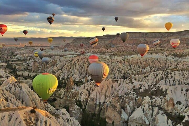 Dawn Balloon Flight Over Göreme Valley: Cappadocia Hot Air Balloon Experience photo 6