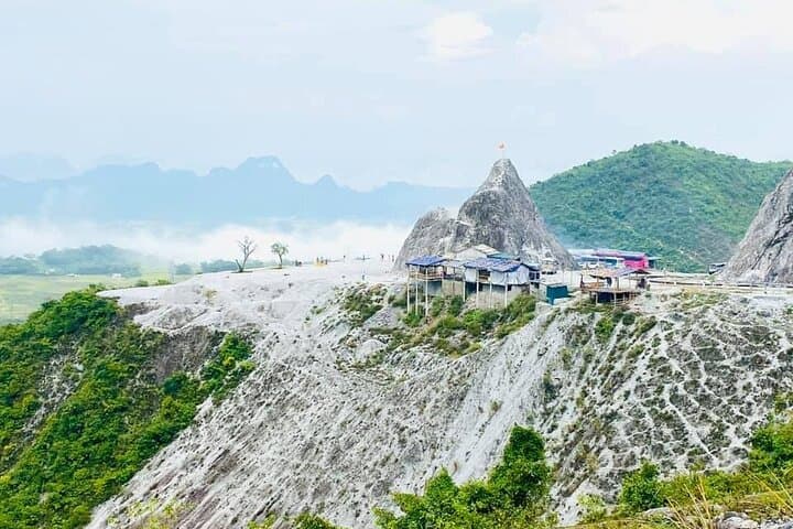 Mai Chau Full-Day Cultural and Cycling Tour from Hanoi photo 3