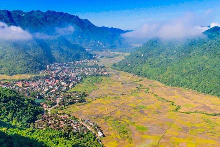 Mai Chau Full-Day Cultural and Cycling Tour from Hanoi photo 4
