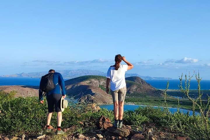 Hiking Balandra Natural Protected Area: 5 km Guided Trail Near La Paz
