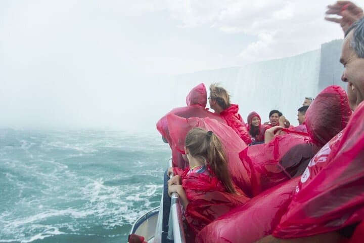 Up-Close Niagara Falls Boat Cruise & Guided Parkway Walk photo 5