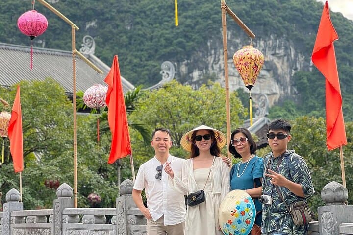 Trang An & Hoa Lu Day Trip: Boat Caves, Mua Peak & Local Farmer's Home photo 3
