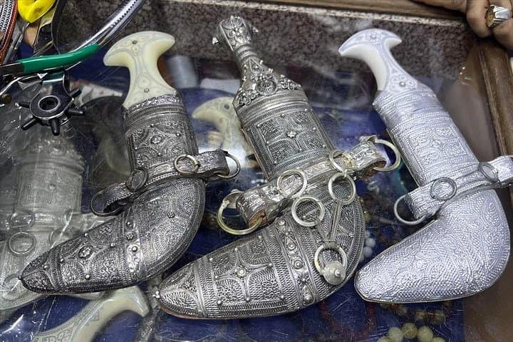 Private Muscat Highlights Tour — Sultan Qaboos Mosque, Muttrah Souq & Al Alam Palace photo 4