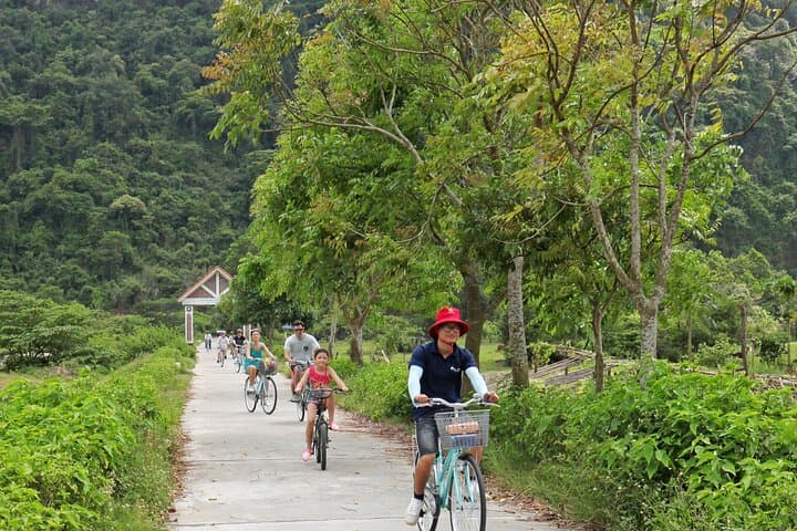 Luxury Halong & Lan Ha Bay 2-Day Cruise with Private Balcony photo 4