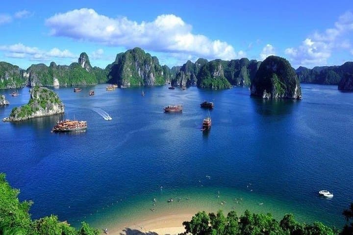 Private 3-Day Halong Bay Cruise to Ba Ham & Tien Ong Caves