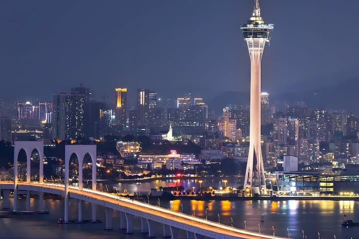 Macau Tower Observation Deck: Views, Bungy & Skywalk Guide photo 5