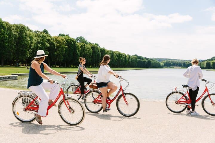 Versailles Half-Day Bike Tour: Marie Antoinette’s Hamlet, Petit Trianon & Château Entry photo 1