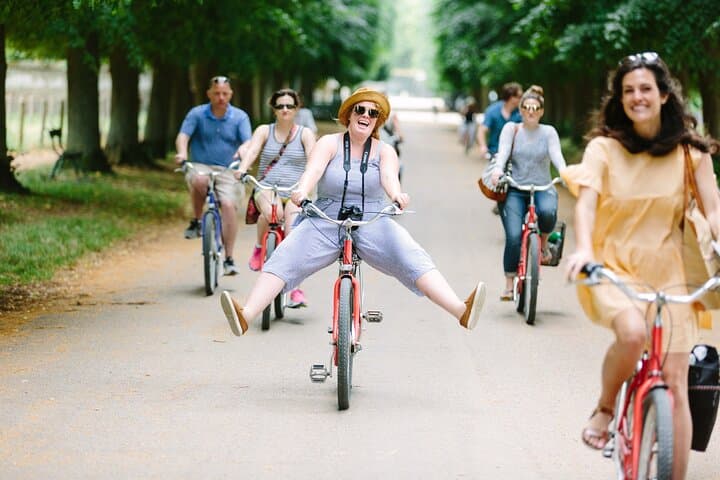 Versailles Half-Day Bike Tour: Marie Antoinette’s Hamlet, Petit Trianon & Château Entry photo 2