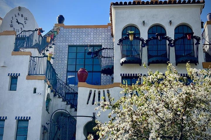 Santa Barbara Architecture and History E-Bike Tour — Guided Electric Bike Ride photo 2