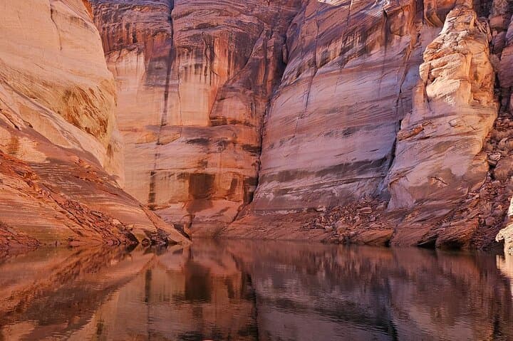 Kayak and Hike Antelope Canyon: Lake Powell Slot Canyon Adventure photo 3
