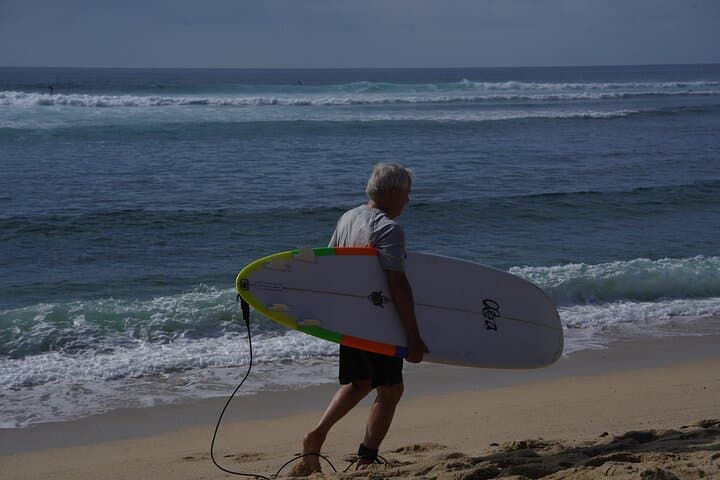 Four-by-Four Surf Lesson: East Cape & Cerritos Beach Surf Transfer with Pro Photos photo 3