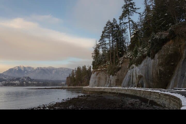 Electric Scooter Tour of Stanley Park: Seawall, Totems & Prospect Point photo 4