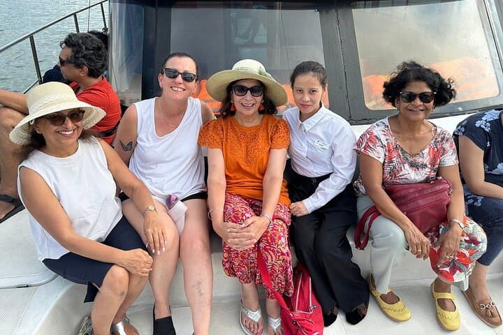 Scarlet Pearl Luxury Cruise: 2-Day Lan Ha Bay Overnight Catamaran photo 3