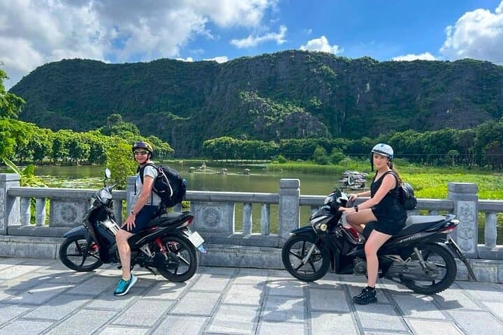 From Hanoi to Ninh Binh: Scenic Motorbike Tour Through Rice Fields & Cave Temples photo 4