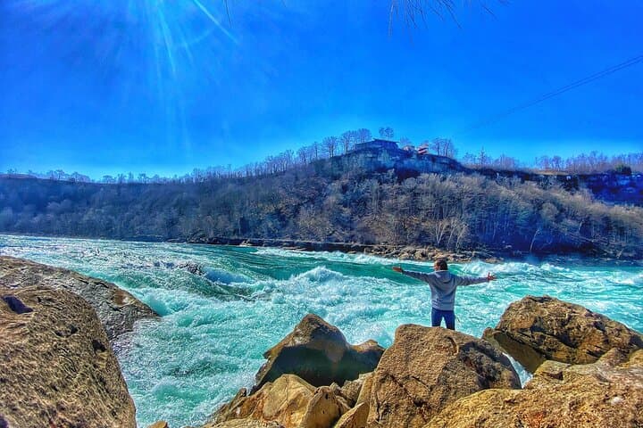 Niagara Falls Whirlpool Hike and Lewiston Local Dining Tour photo 2