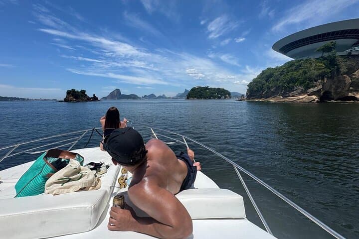 Morning Boat Tour in Rio: Guanabara Bay Sights, Swim & Snacks