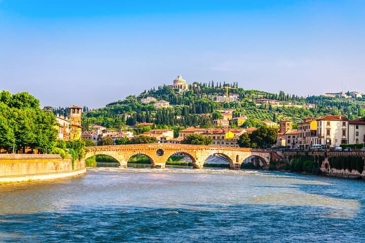 Verona City of Lovers Full-Day Private Tour from Venice photo 1
