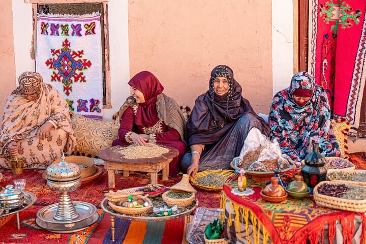 Create Your Own Perfume in Chichaoua — Moroccan Fragrance Workshop with Breakfast photo 5
