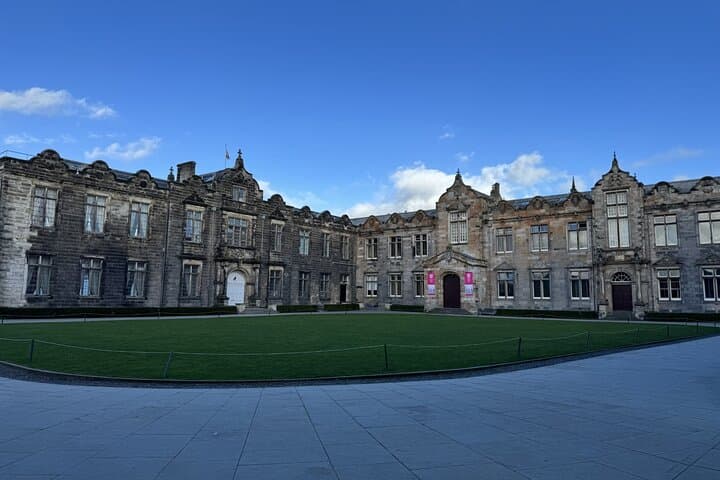 Private Luxury MPV Transfer: Edinburgh Airport to St Andrews photo 4
