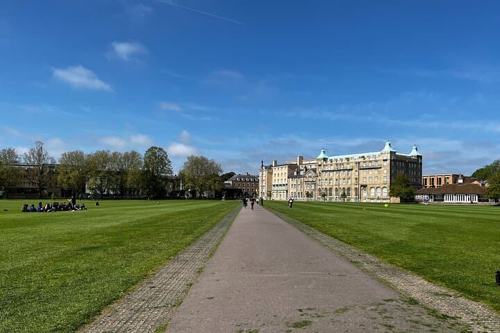 Self-Guided Cambridge Walking Tour: Fitzwilliam, King's College & The Backs photo 3