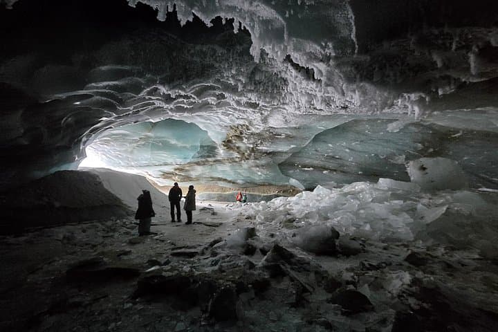 Snowshoe Hike to Castner Glacier Ice Cave from Fairbanks — Guided Glacier Walk & Ice Cave Exploration photo 4