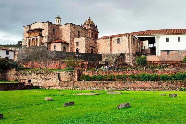 Peru 9-Day: Lima, Ica, Nazca, Cusco & Machu Picchu — Classic Andean Circuit photo 3