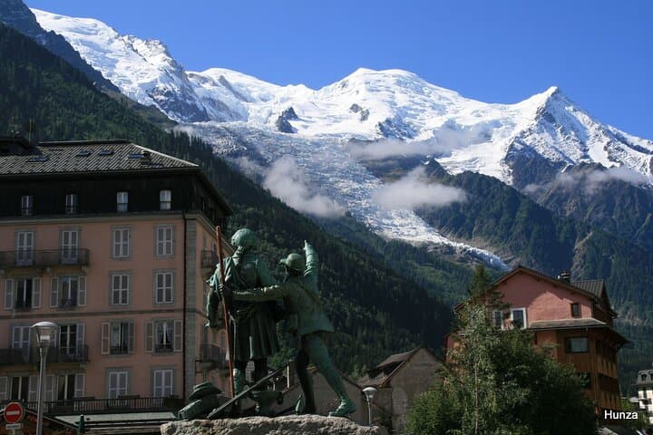 Chamonix Discovery Walk and Savoyard Aperitif: Guided Tasting & Photo Spots photo 6