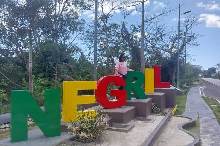 luxury-airport-transfer-to-negril-private-arrival-and-departure photo 2