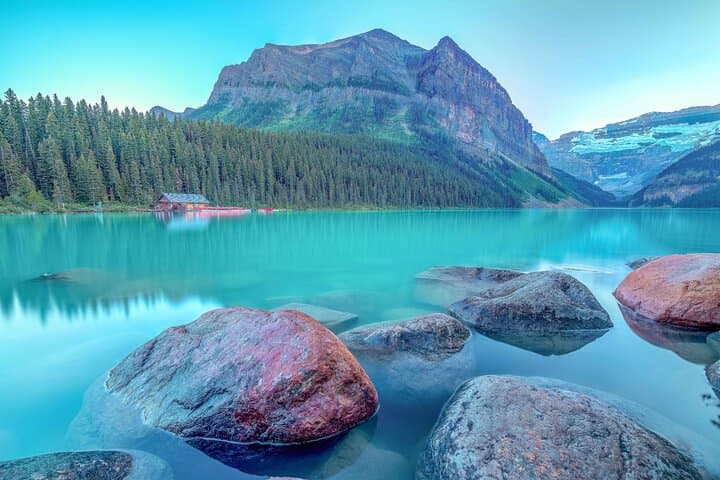 Moraine Lake & Lake Louise Day Trip from Banff — How to Experience the Turquoise Lakes photo 6
