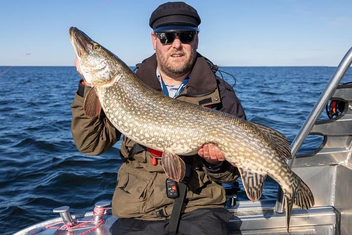 Private Fishing Adventure on Lake Vänern — Pike, Trout & Salmon Trolling