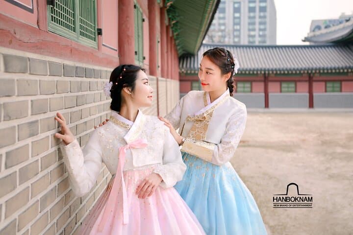 Hanbok Rental at Changdeokgung — Hanboknam Traditional Costume Experience in Seoul photo 3