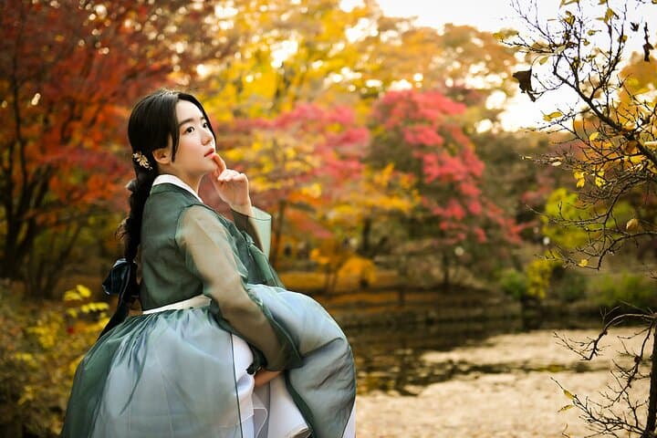 Hanbok Rental at Changdeokgung — Hanboknam Traditional Costume Experience in Seoul photo 4