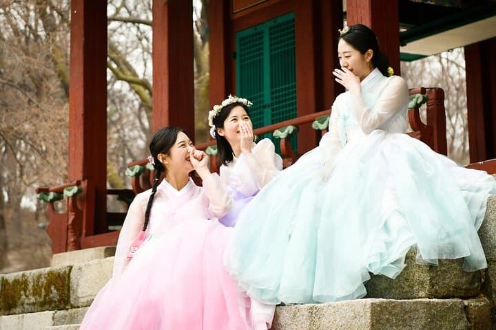 Hanbok Rental at Changdeokgung — Hanboknam Traditional Costume Experience in Seoul photo 5